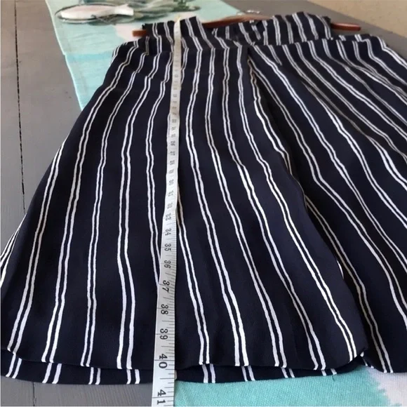 Ann Taylor Striped Print V‎ Neckline Sleeveless Shift Dress - Picture 8 of 8